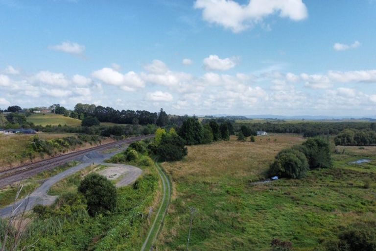 Photo of property in 10 Saleyard Road, Te Kauwhata, 3710