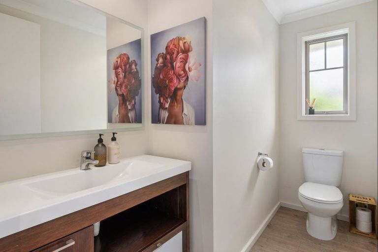 Photo of property in 75a Inwoods Road, Parklands, Christchurch, 8083