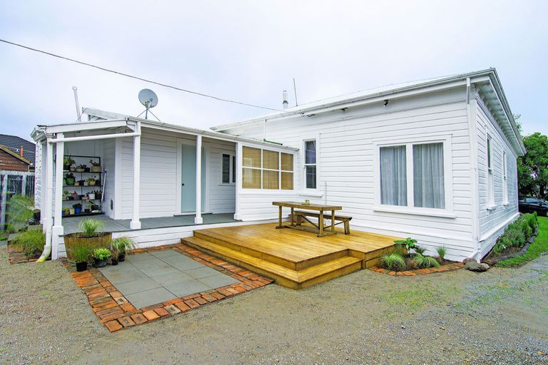 Photo of property in 64 Lincoln Road, Masterton, 5810