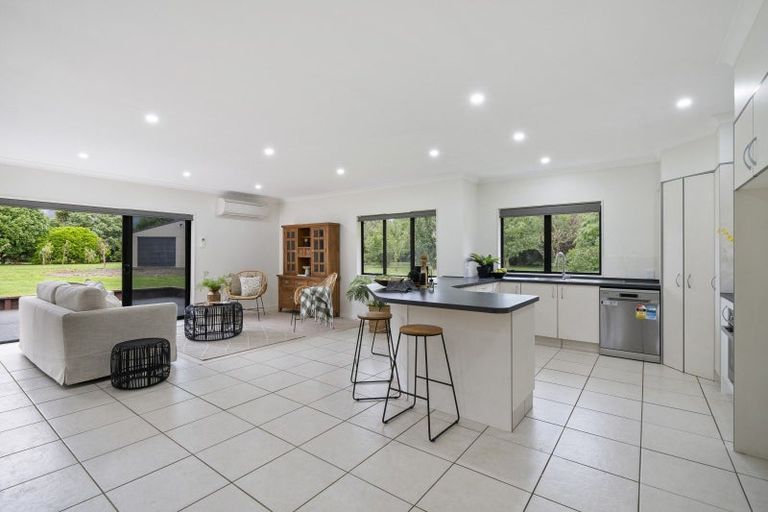 Photo of property in 16 Pukematawai Lane, Levin, 5571