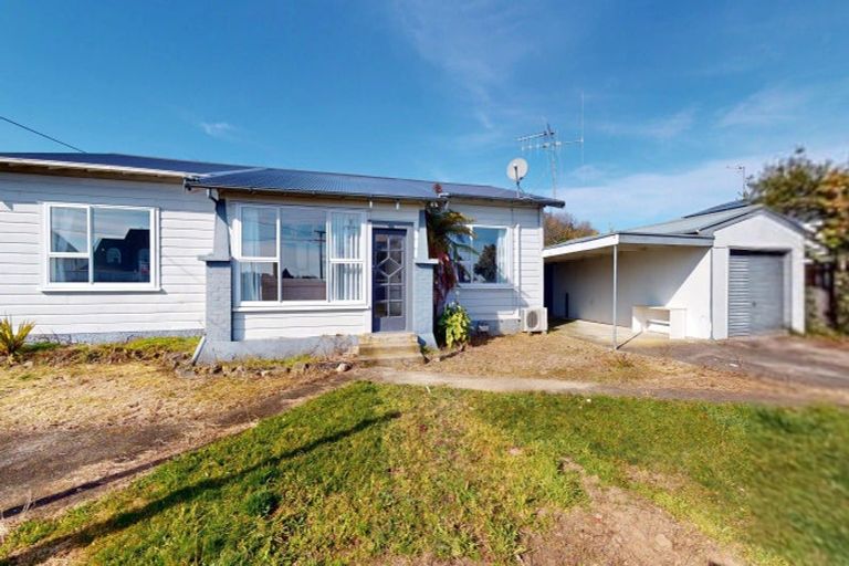 Photo of property in 36-38 Weraroa Road, Levin, 5510