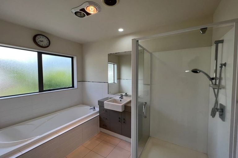 Photo of property in 135 Jeffs Road, Flat Bush, Auckland, 2016