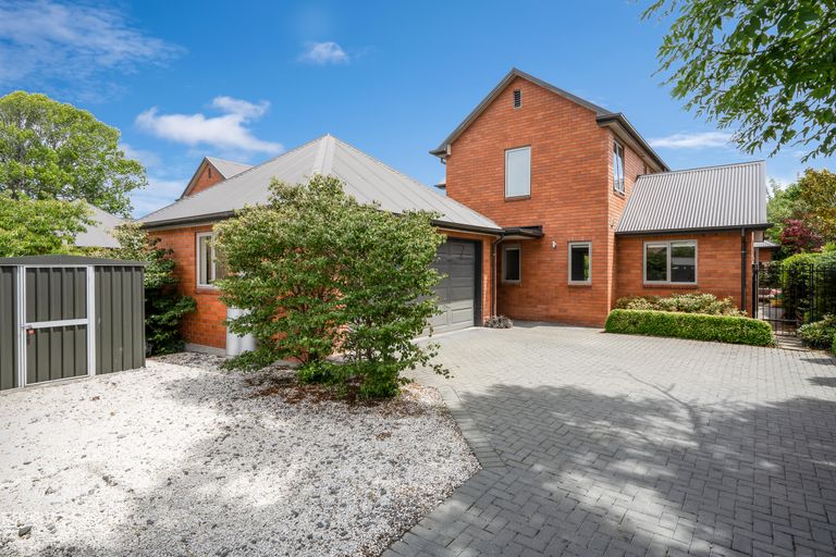 Photo of property in 109 Innes Road, St Albans, Christchurch, 8052