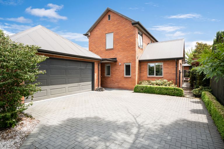 Photo of property in 109 Innes Road, St Albans, Christchurch, 8052