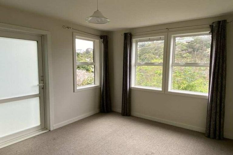 Photo of property in 141 Raroa Road, Aro Valley, Wellington, 6012