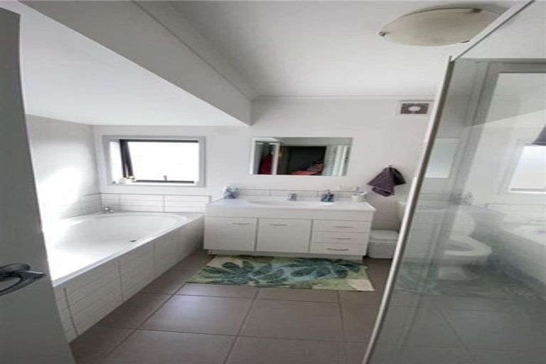 Photo of property in St Claire Village, 34/172 Mcleod Road, Te Atatu South, Auckland, 0610