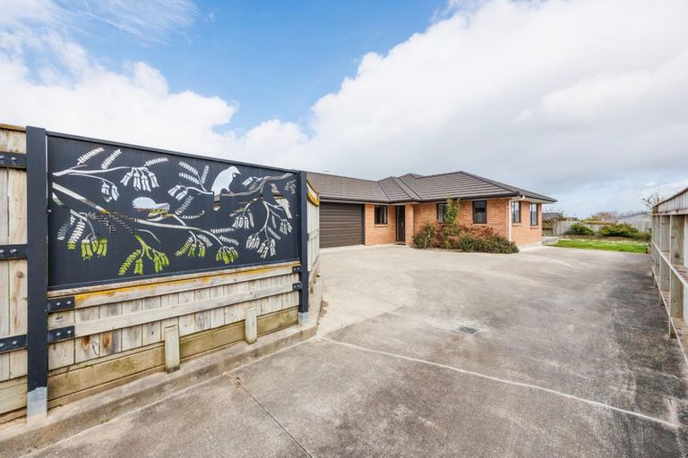 Photo of property in 8 Gibraltar Way, Fitzherbert, Palmerston North, 4410