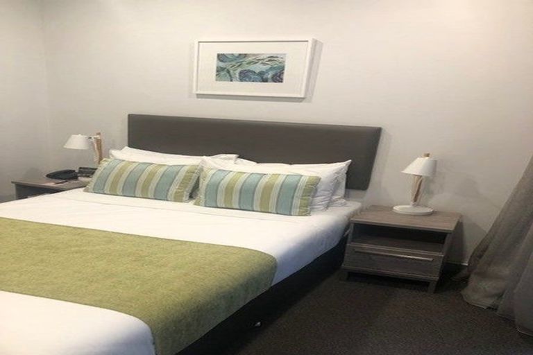 Photo of property in Atrium Towers, 4f/154 The Terrace, Wellington Central, Wellington, 6011