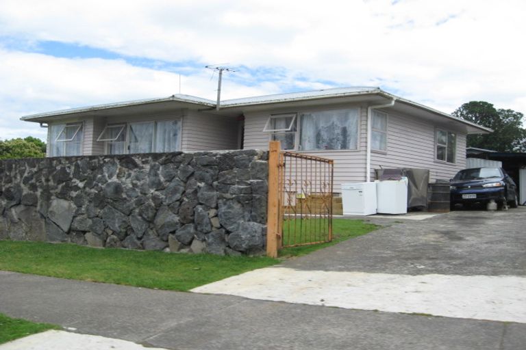 Photo of property in 38 Mascot Avenue, Mangere, Auckland, 2022