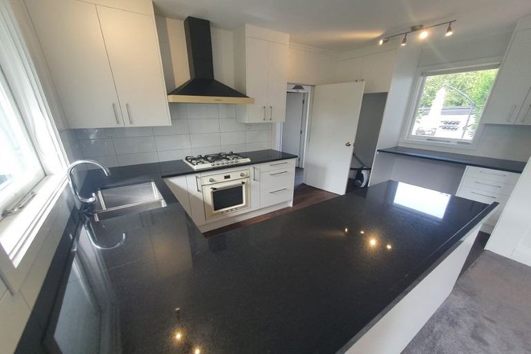 Photo of property in 52 North Parade, Richmond, Christchurch, 8013