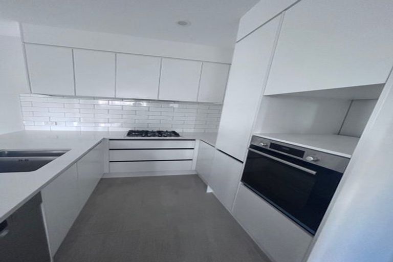 Photo of property in 61b Mcleod Road, Te Atatu South, Auckland, 0610