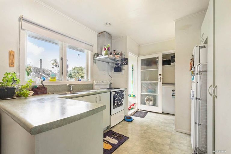 Photo of property in 11a Kervil Avenue, Te Atatu Peninsula, Auckland, 0610