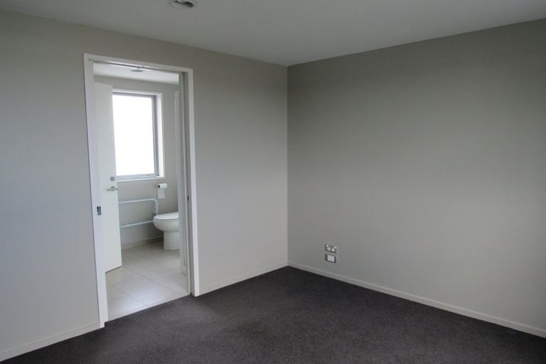 Photo of property in 172d Edgeware Road, Edgeware, Christchurch, 8013