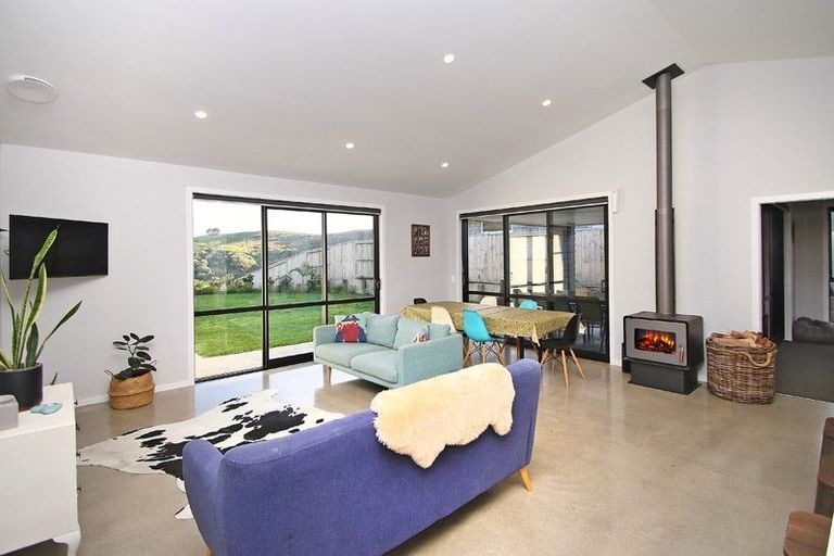 Photo of property in 11 Moira Close, Welcome Bay, Tauranga, 3175