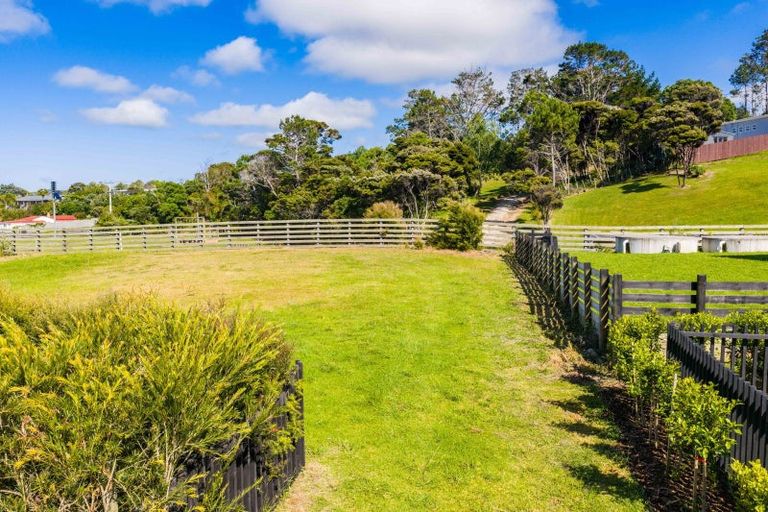 Photo of property in 135 Estuary Drive, Mangawhai Heads, Mangawhai, 0505
