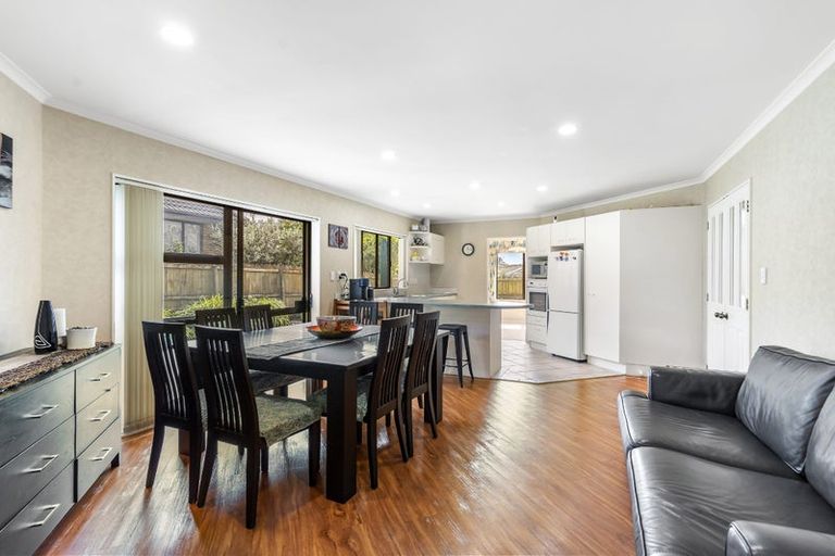 Photo of property in 5 Foxley Place, Burswood, Auckland, 2013