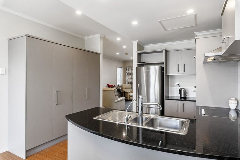 Photo of property in 4-u8 Seaview Road, Paraparaumu Beach, Paraparaumu, 5032