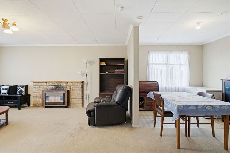 Photo of property in 90 Manuka Street, Castlecliff, Whanganui, 4501