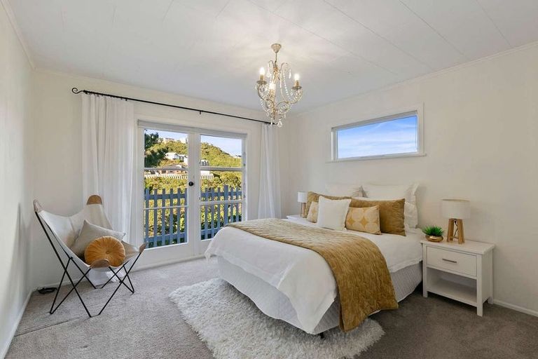 Photo of property in 70 Dominion Park Street, Johnsonville, Wellington, 6037