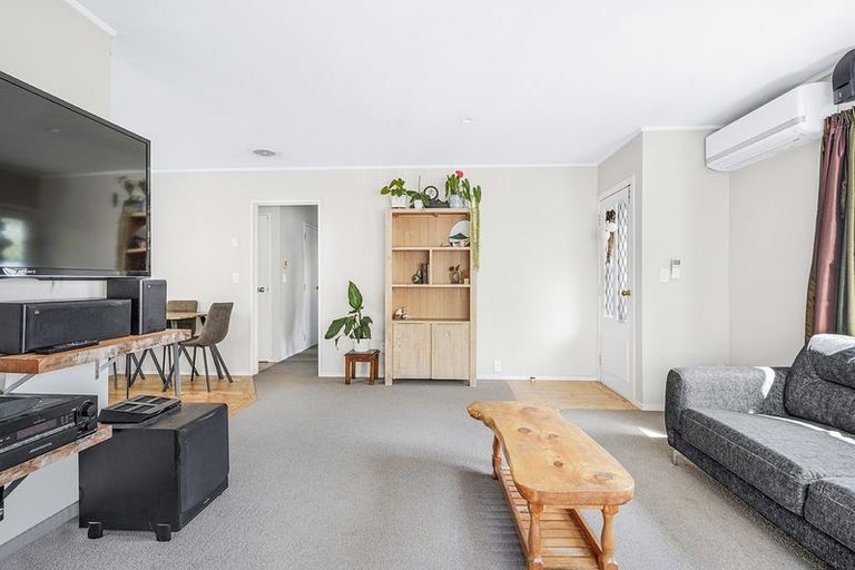 Photo of property in 64 Pelorus Street, Glenview, Hamilton, 3206