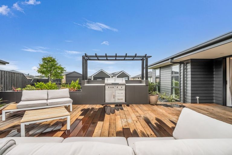 Photo of property in 13 Stackwood Avenue, Woodend, 7610