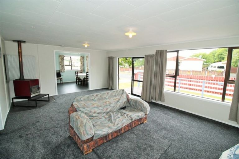 Photo of property in 2 Glenkill Street, Tokoroa, 3420
