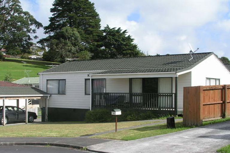 Photo of property in 29 Loughanure Place, Massey, Auckland, 0614