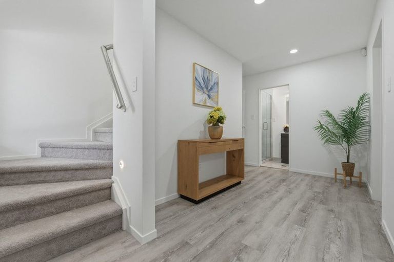 Photo of property in 16 Kirby Street, Glendene, Auckland, 0602