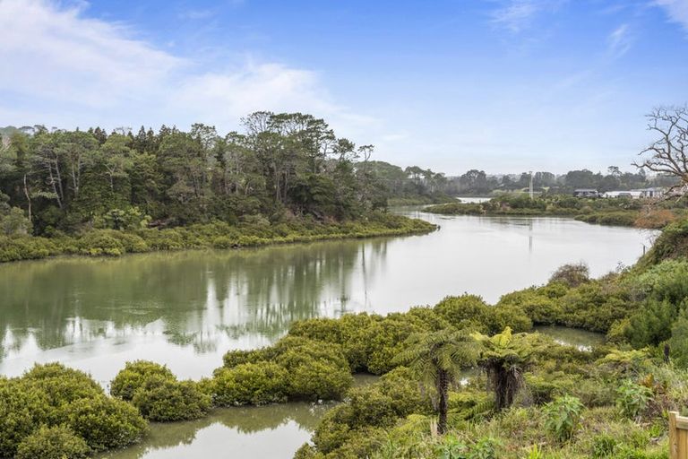 Photo of property in 39 Elliot Street, Riverhead, 0820