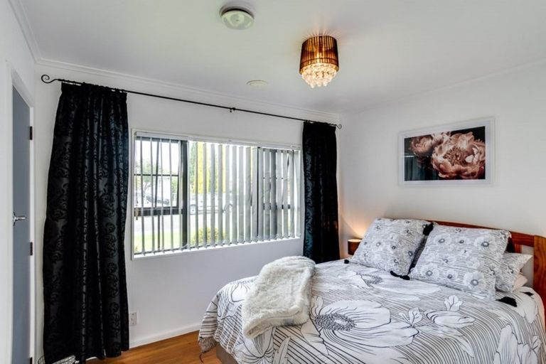 Photo of property in 3 Nikau Street, Taradale, Napier, 4112