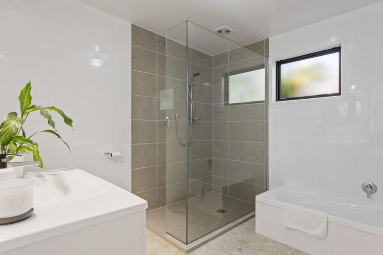 Photo of property in 13 Harbour View Road, Point Wells, Warkworth, 0986