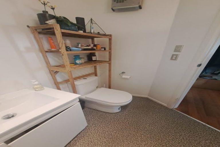 Photo of property in 11 Warwick Street, Wilton, Wellington, 6012
