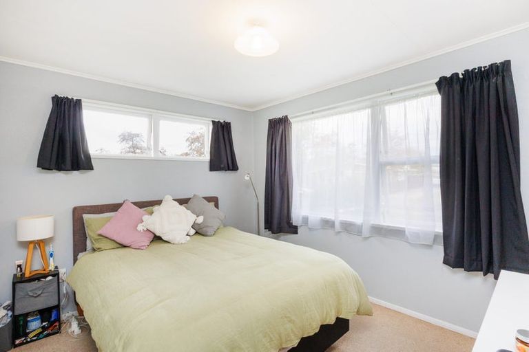 Photo of property in 31 Abraham Crescent, Milson, Palmerston North, 4414