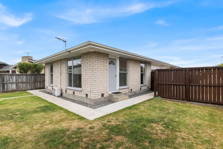 Photo of property in 2/17 Blakehall Place, Spreydon, Christchurch, 8024