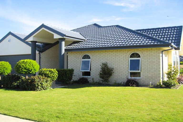 Photo of property in 37 Mounter Avenue, Northwood, Christchurch, 8051