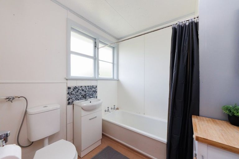 Photo of property in 120 Rugby Street, Awapuni, Palmerston North, 4412