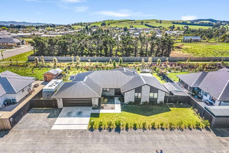 Photo of property in 1 Cox Lane, Amberley, 7410