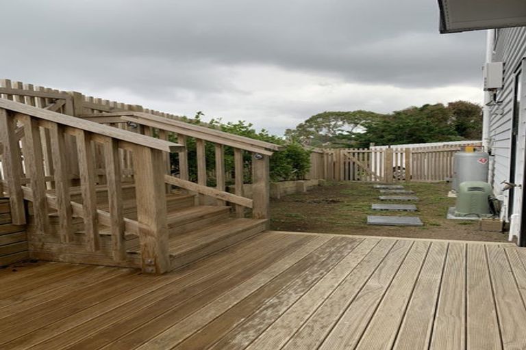 Photo of property in 59a Redwood Drive, Massey, Auckland, 0614