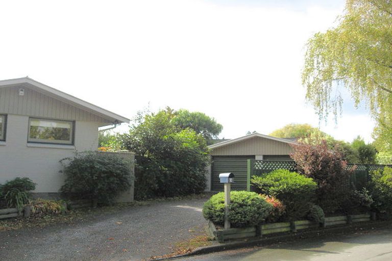 Photo of property in 3 Chevron Place, Ilam, Christchurch, 8041