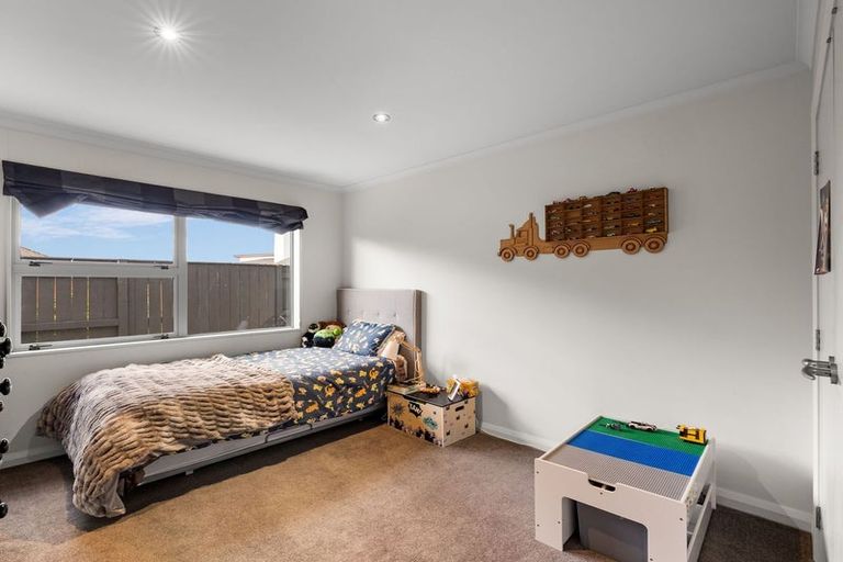 Photo of property in 20 Rosalie Terrace, Kelvin Grove, Palmerston North, 4414