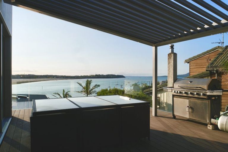 Photo of property in 16 Bucklands Beach Road, Bucklands Beach, Auckland, 2012