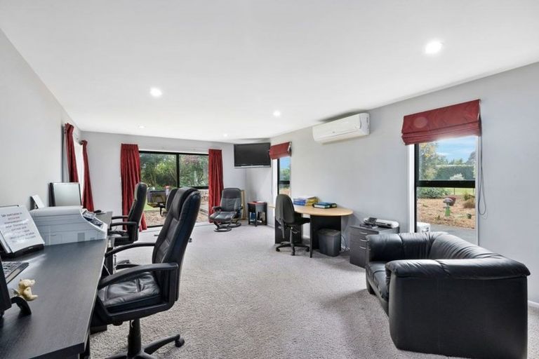 Photo of property in 200 Lowes Road, Rolleston, 7614