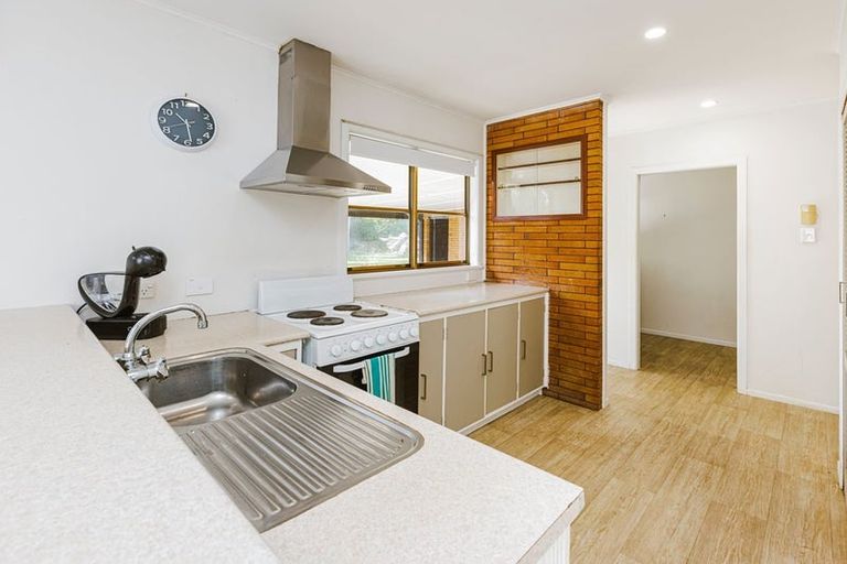 Photo of property in 10 Morrow Terrace, Pukekohe, 2120