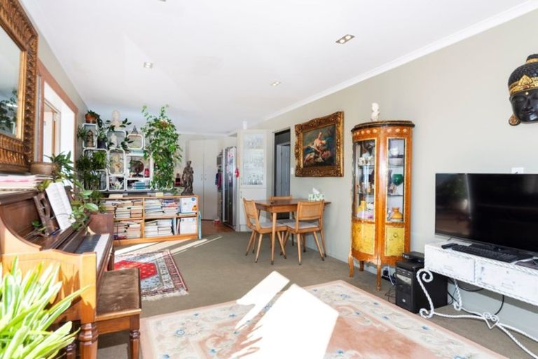 Photo of property in 15 Exotic Place, Massey, Auckland, 0614