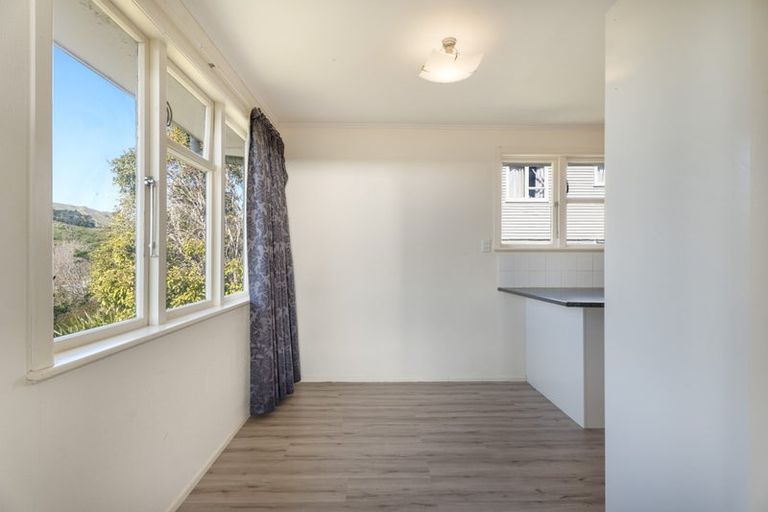 Photo of property in 101 Sievers Grove, Cannons Creek, Porirua, 5024