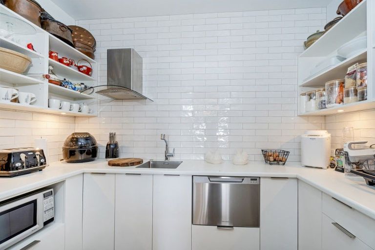 Photo of property in 15 Leeward Drive, Whitianga, 3510