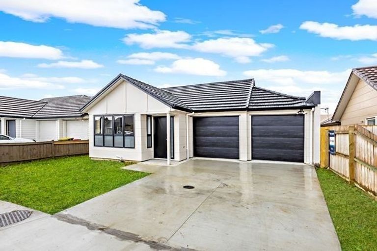 Photo of property in 10 Kotuku Crescent, Takanini, 2112