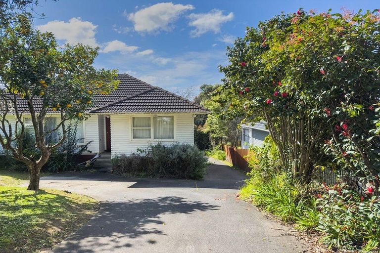 Photo of property in 32 Rosalind Road, Glenfield, Auckland, 0629