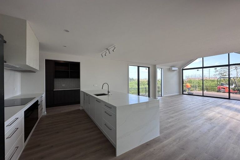 Photo of property in 3 Seagreen Avenue, Rosehill, 2113