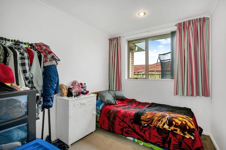 Photo of property in 21 Morewa Place, Takanini, 2112